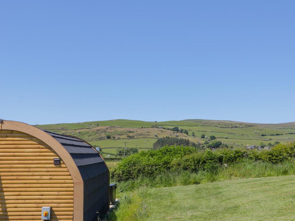 Holly Villa Ulverston Bagian luar foto
